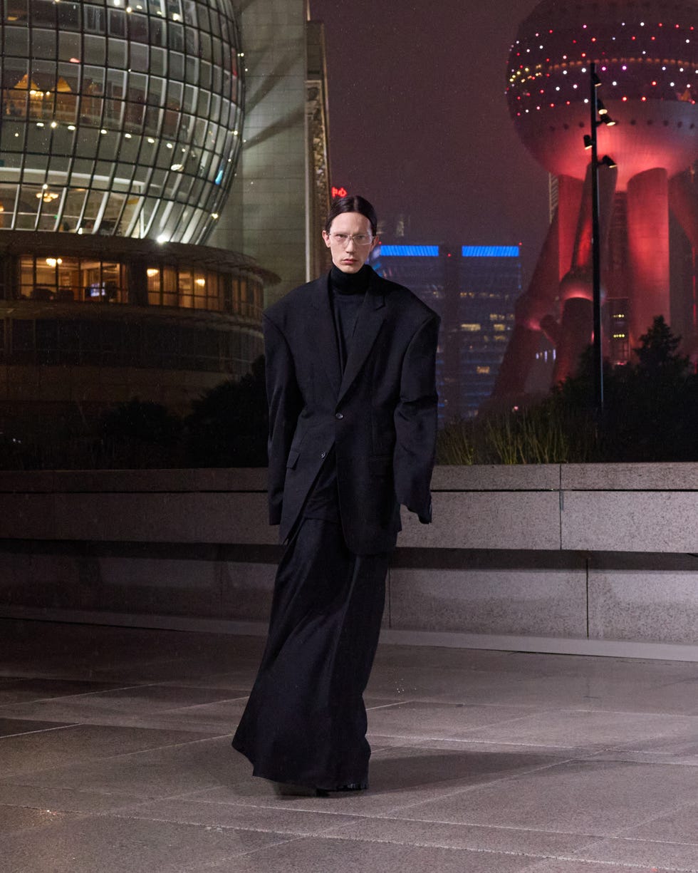 バレンシアガ（BALENCIAGA）2025年スプリングコレクション 