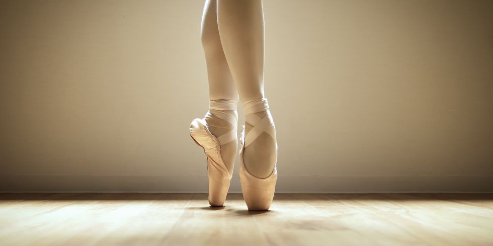 ballerina standing on toes