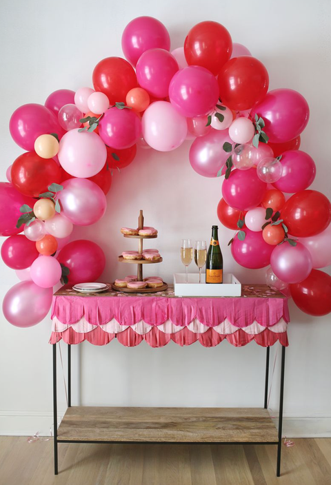 balloon arch valentine's day party ideas