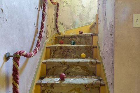 balls on stairs
