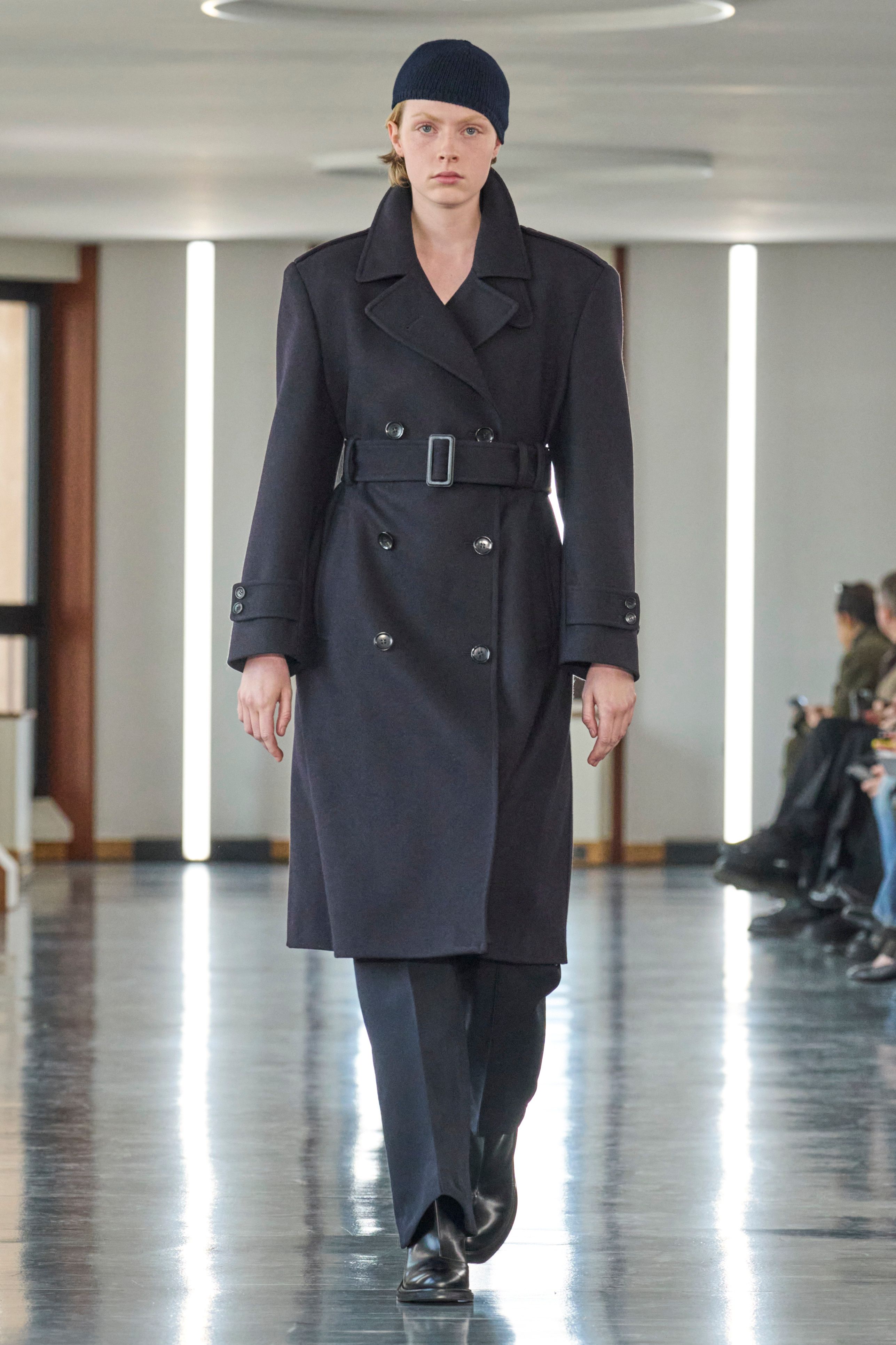 バリー(BALLY)2025-26秋冬コレクション | ファッション | ELLE バリー(BALLY)2025-26秋冬コレクション | ファッション | ELLE