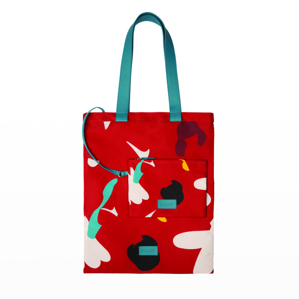 Handbag, Bag, Red, Tote bag, Fashion accessory, Product, Shoulder bag, Luggage and bags, Shopping bag, Design, 