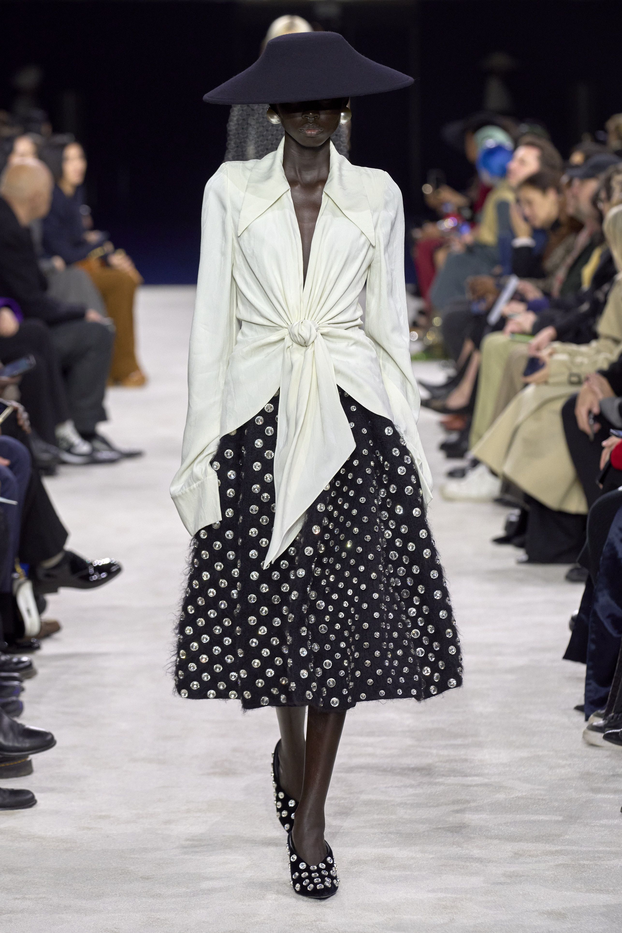 バルマン（BALMAIN）2023秋冬コレクション | ファッション | ELLE