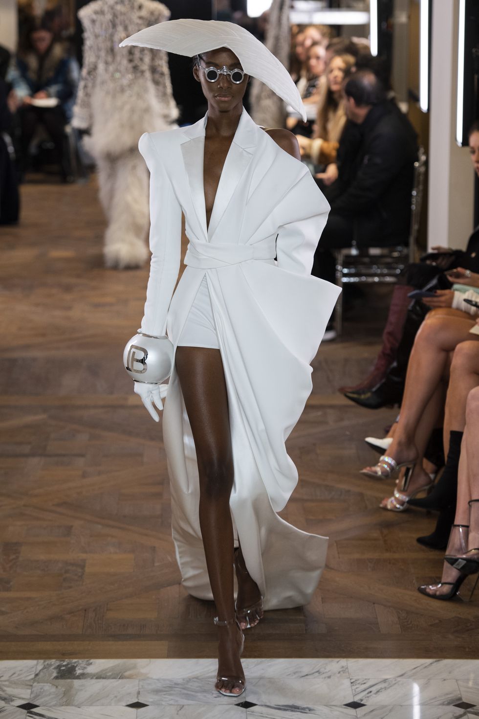 Paris Couture Fashion Week 2019: 43 Must-See Gowns – StyleCaster