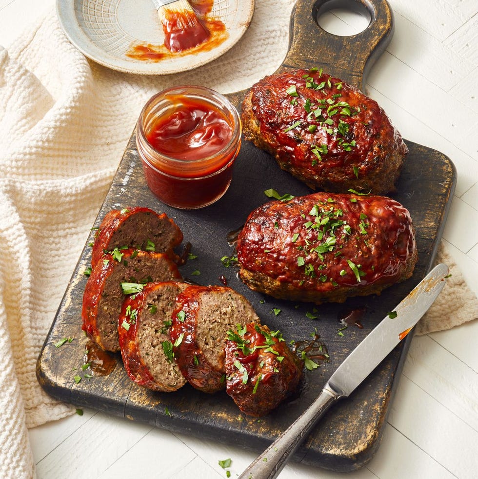 mini meatloaves with ketchup on top
