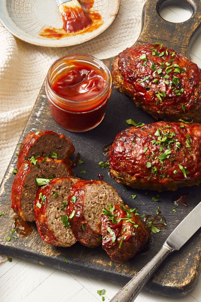mini meatloaves with ketchup on top