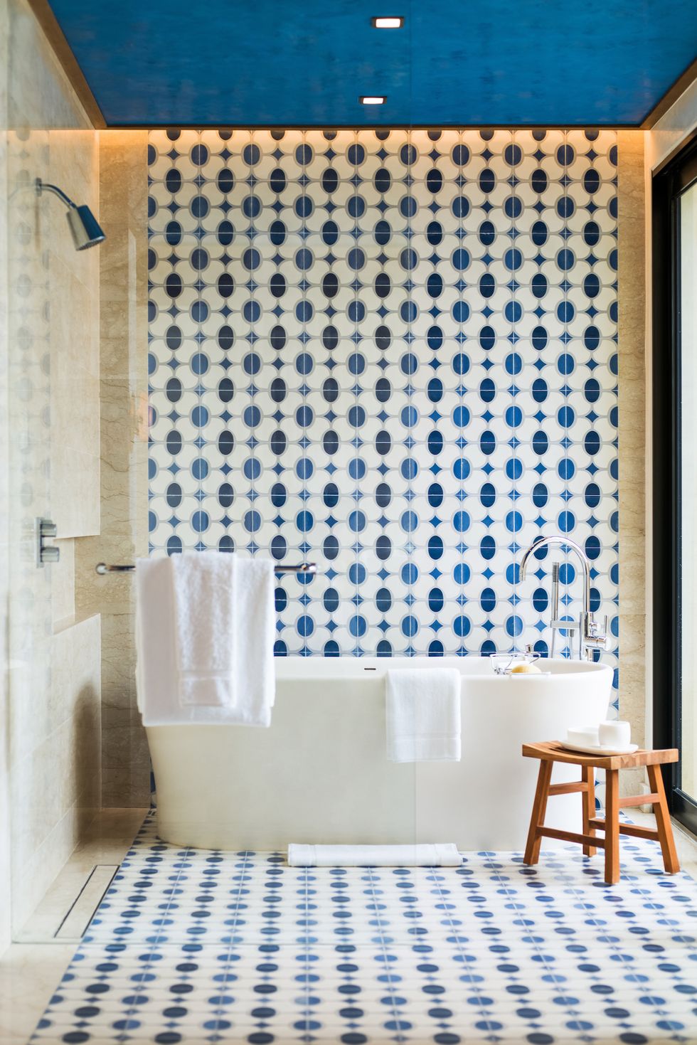 Blue, Tile, Room, Interior design, Bathroom, Wall, Property, Floor, Pattern, Turquoise, 