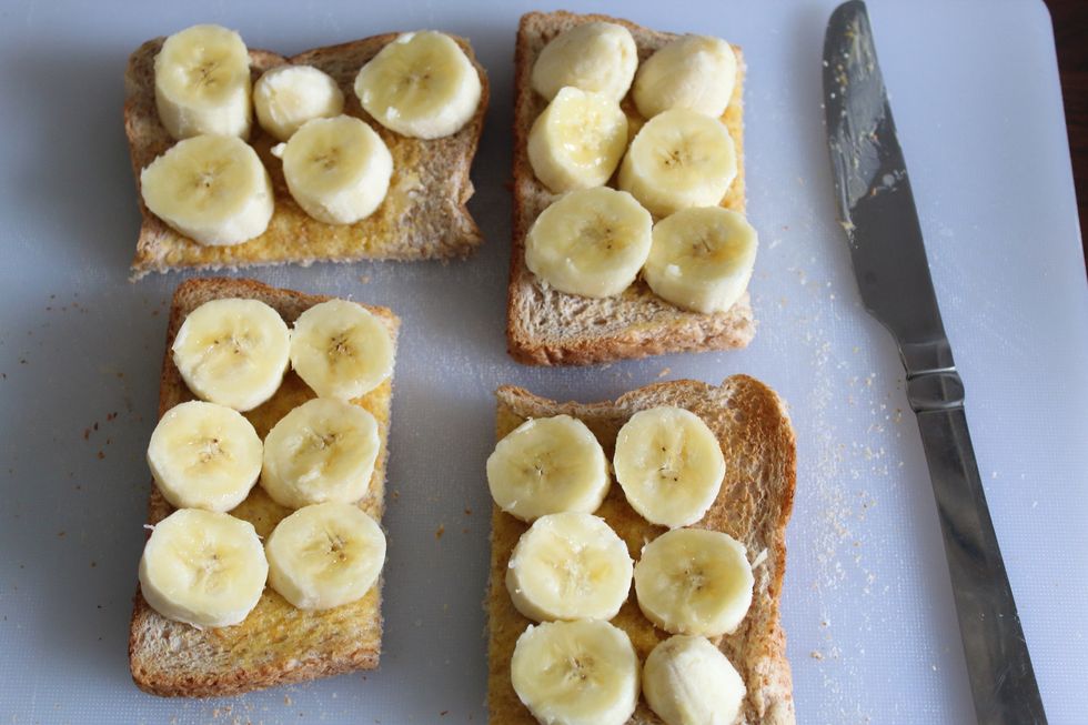 banana and honey on wholemeal toast