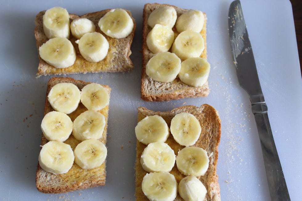 banana and honey on wholemeal toast