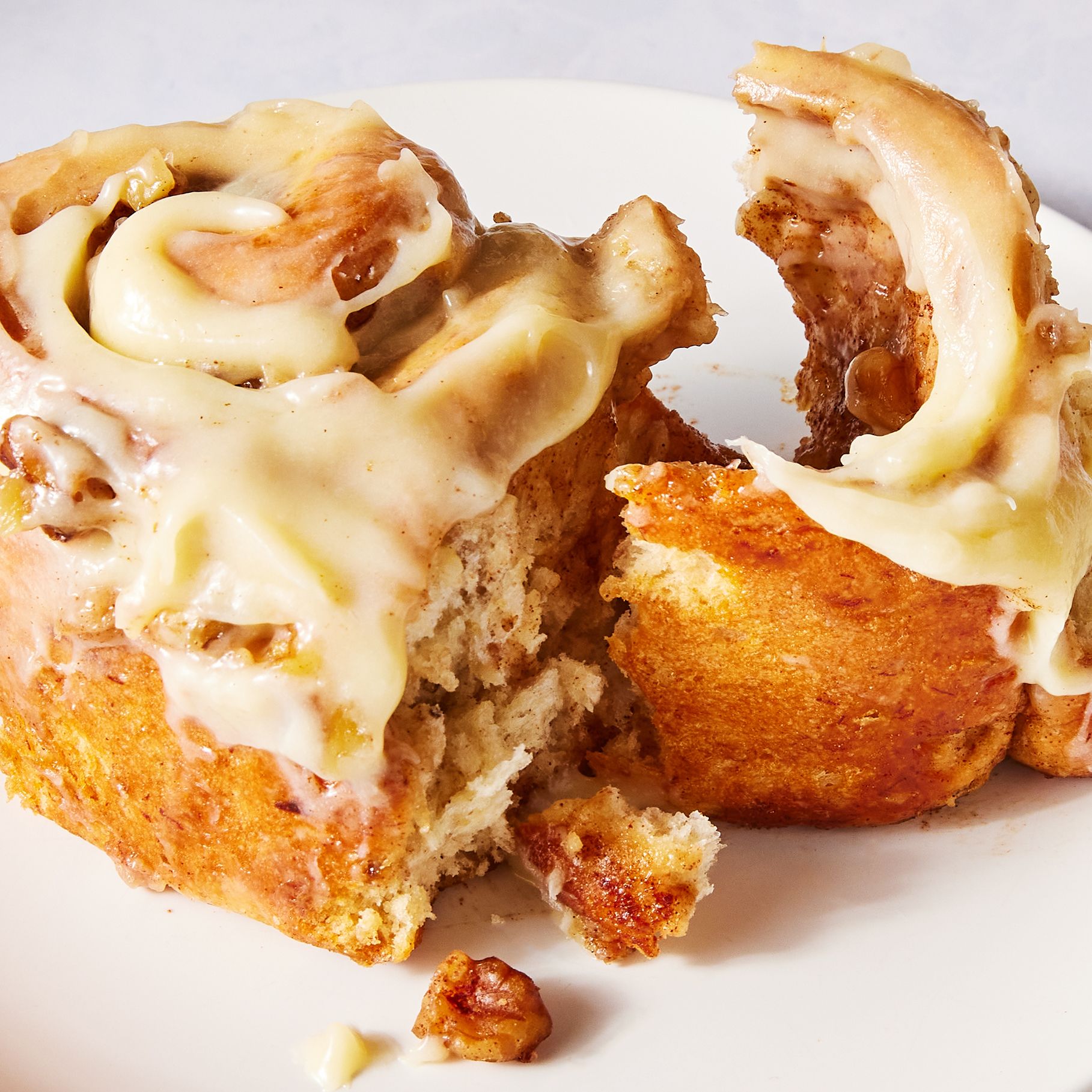 Easy Banana Bread Cinnamon Rolls Recipe - How To Make Banana Bread ...