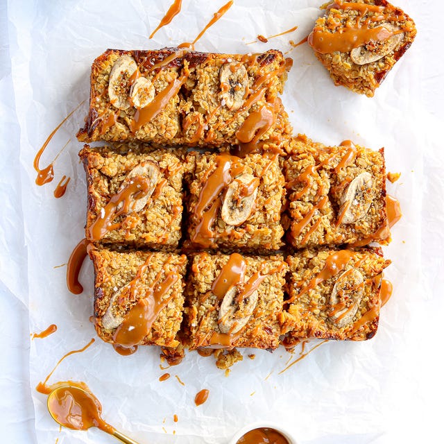 Salted Caramel & Banana Flapjacks - Banana Flapjack Recipe salted caramel banana flapjacks banana flapjack recipe