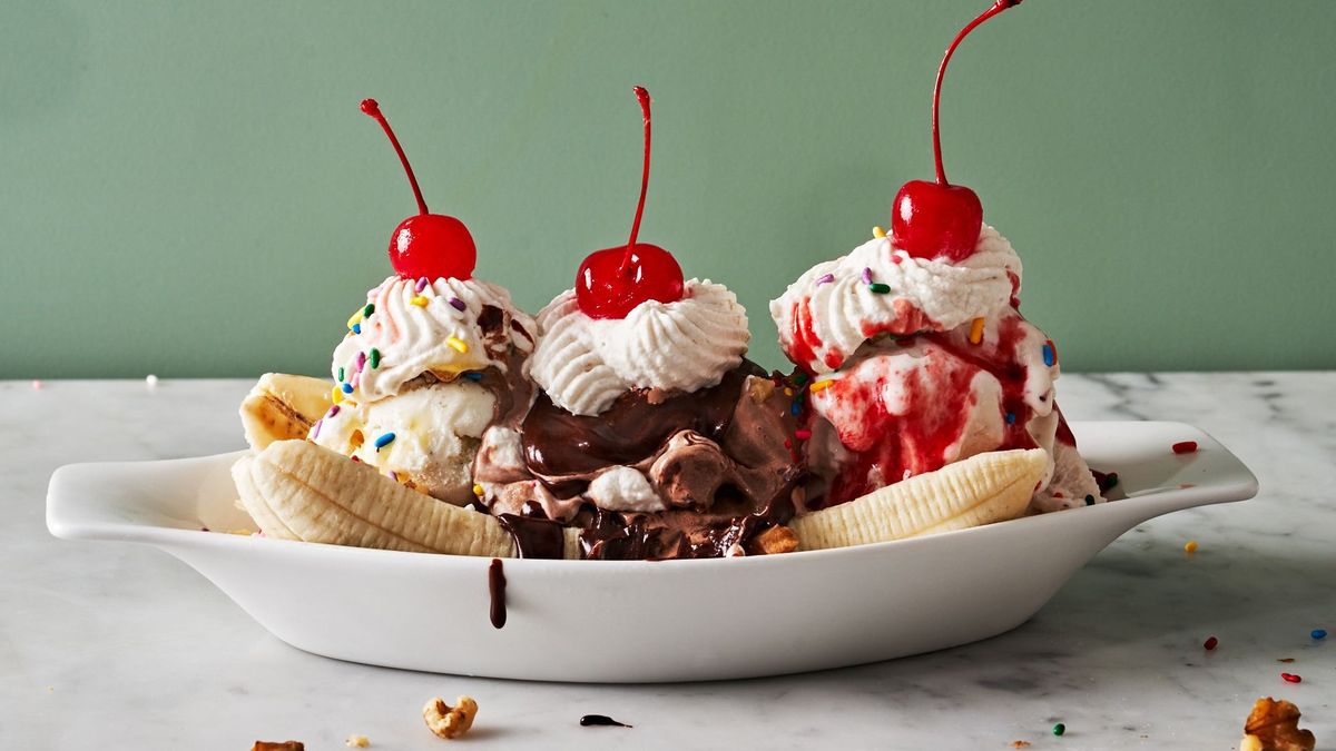 preview for We're Going Bananas Over This Ultimate Banana Split