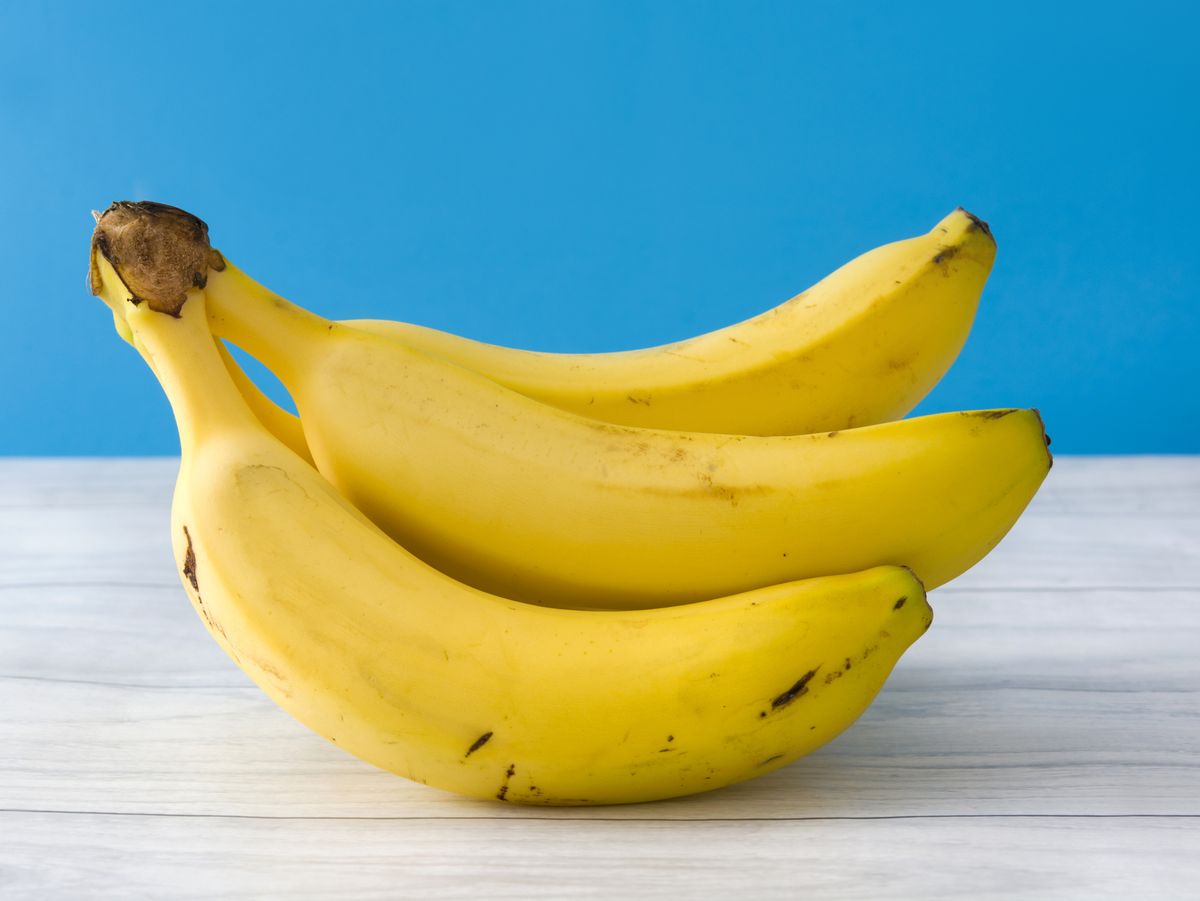 bananas-royalty-free-image-1702061943.jpg?crop=0.88847xw:1xh;center,top&resize=1200:*