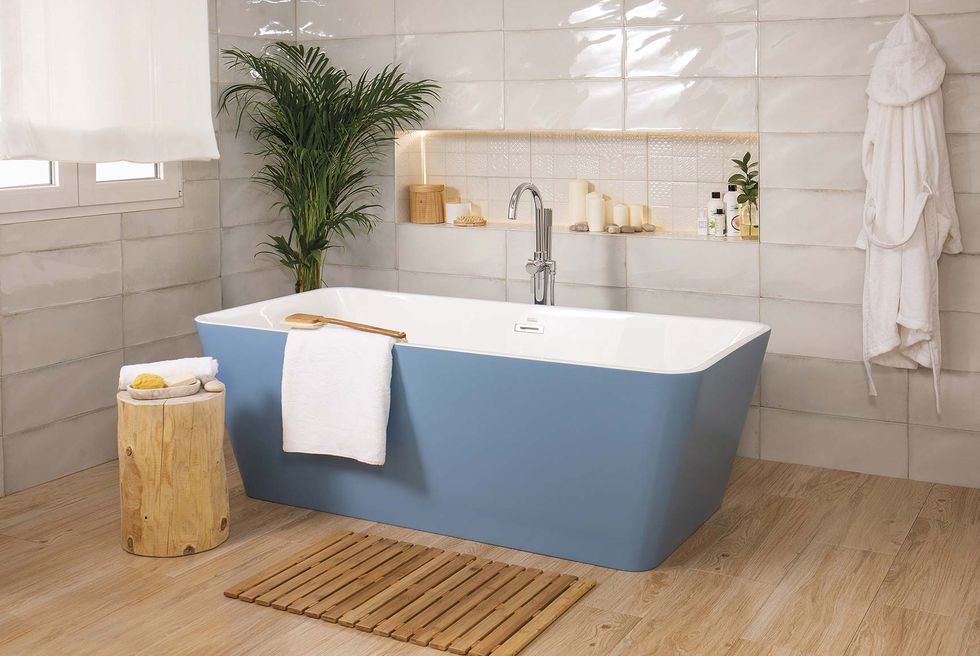 bañera exenta moderna azul
