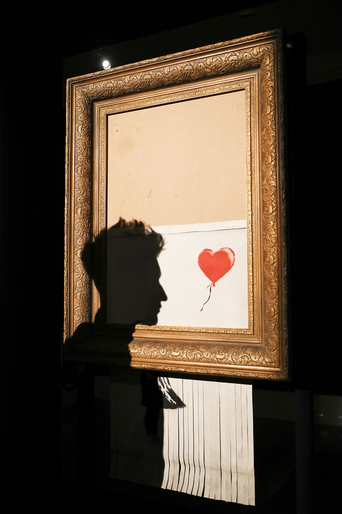 Banksy l'autodistruzione di Girl with ballon e la mercificazione dell'arte