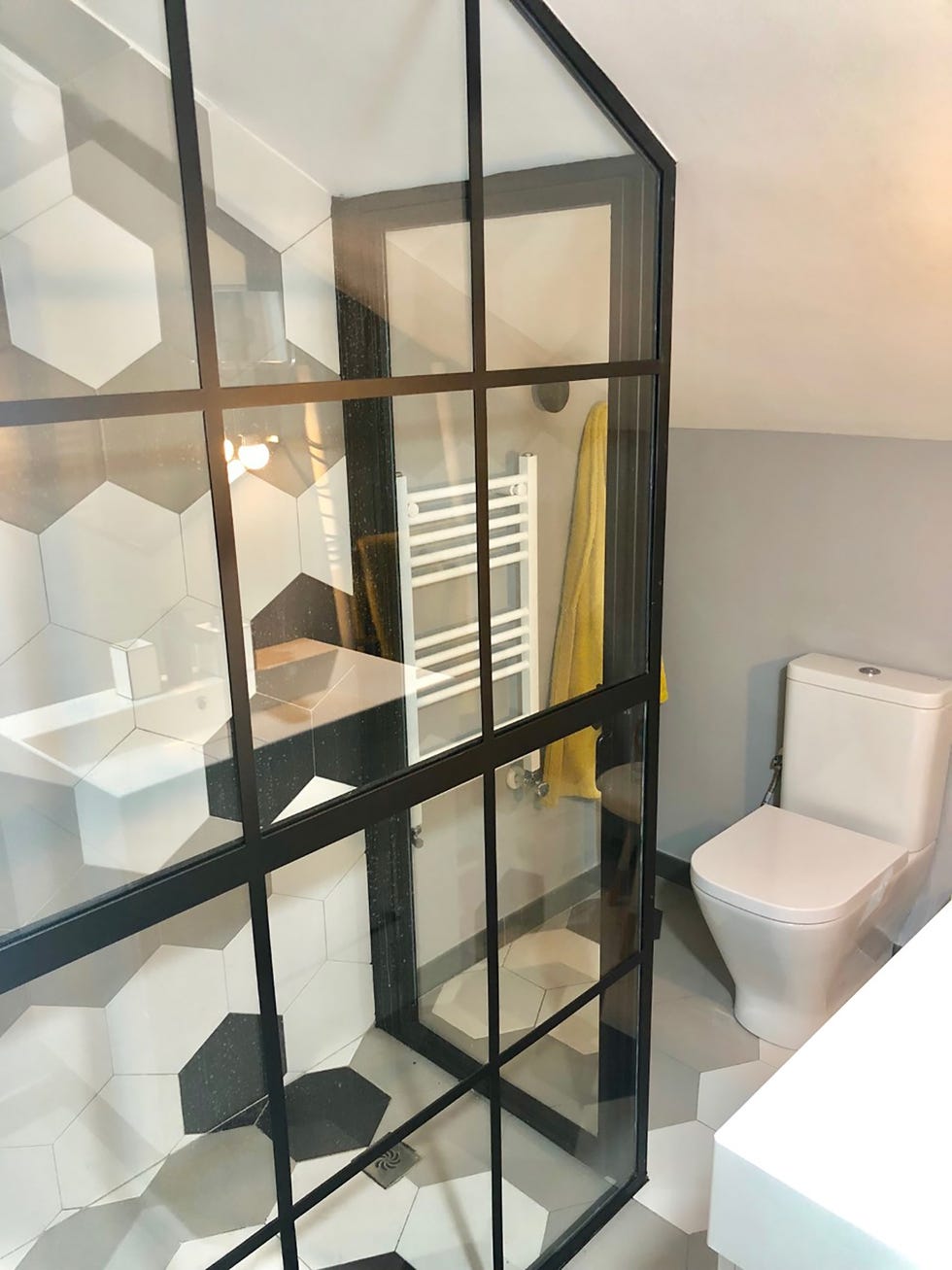 baño de estilo nórdico