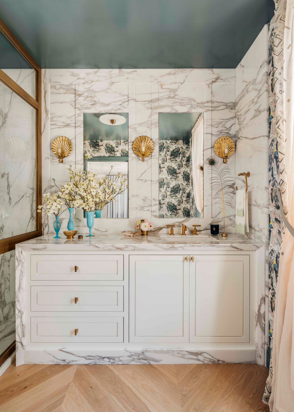 Baño de estilo sofisticado