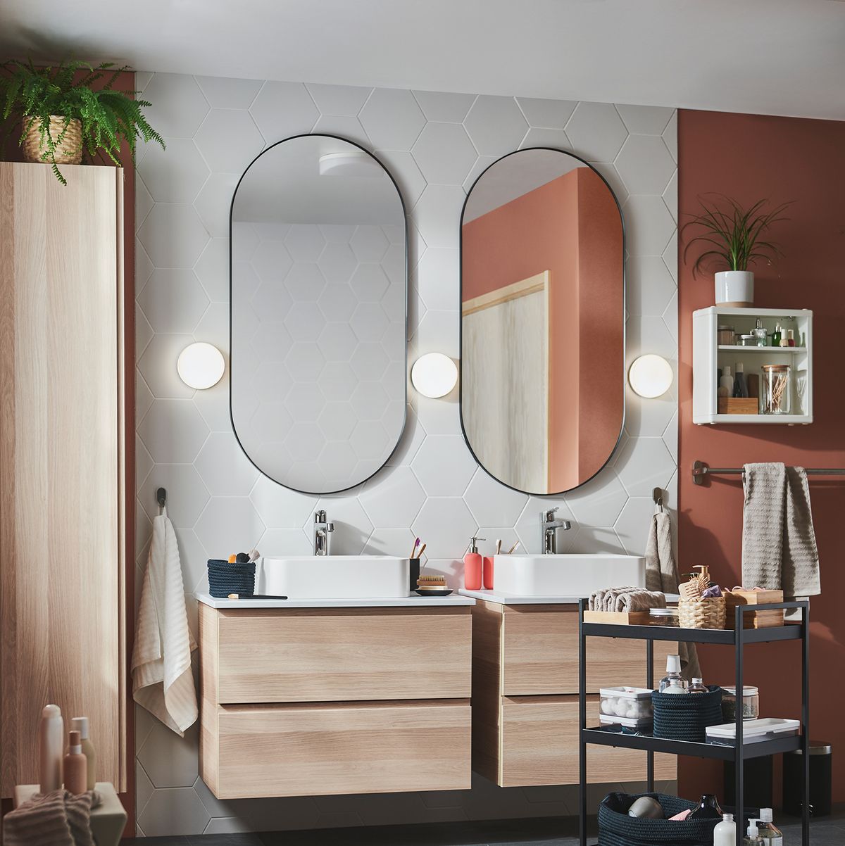 Cuáles son los mejores espejos para el baño y cómo iluminarlos