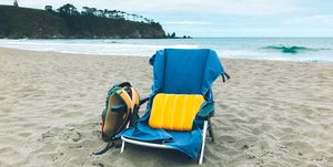 silla en barayo asturias playa