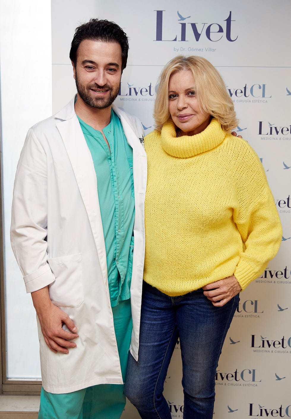 Yellow, Fashion, Outerwear, Fashion design, Event, Photography, Premiere, Style, Performance, 