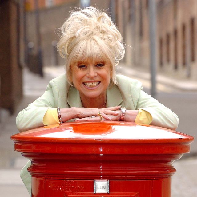 barbara windsor at the royal mail 1st class people awards 2005