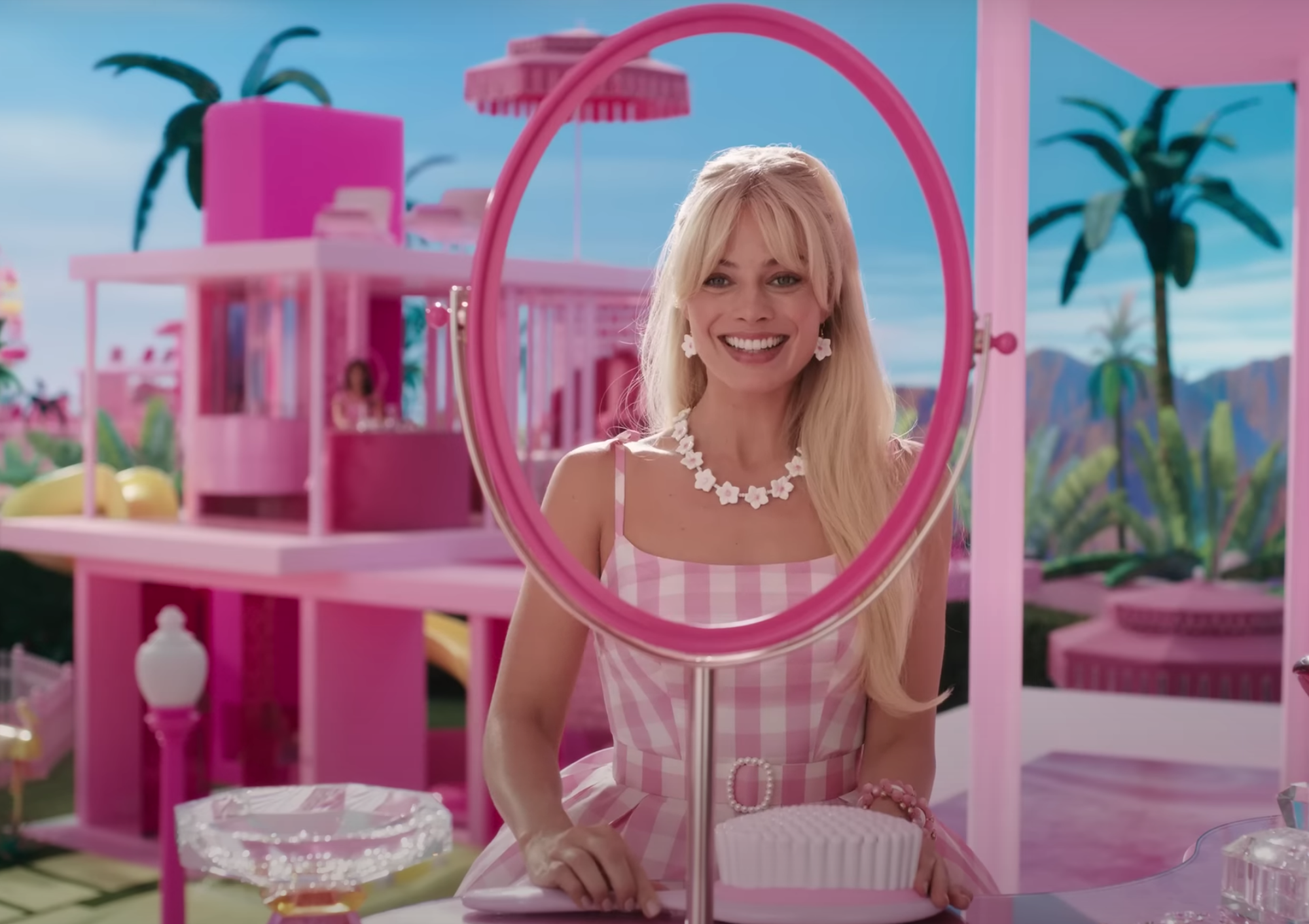 Barbie Movie Everything to Know About the Filming Locations and Sets pic photo