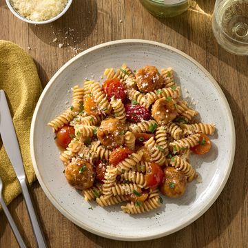 protein pasta with tomatoes and meatballs
