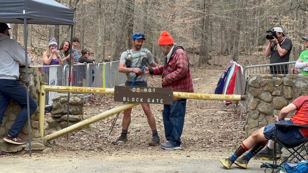 Barkley Marathons, prima donna tra 5 finisher nella maratona più