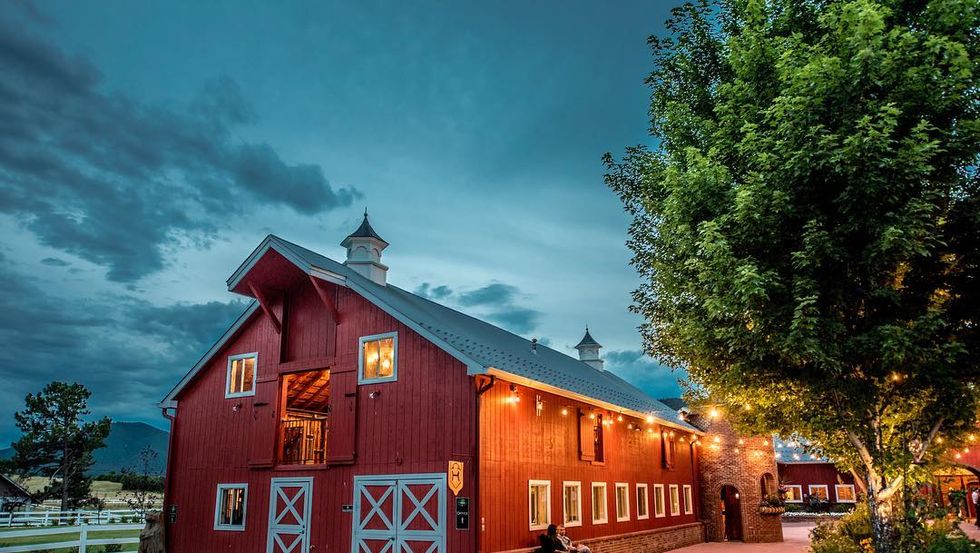 barn wedding venues crooked willow