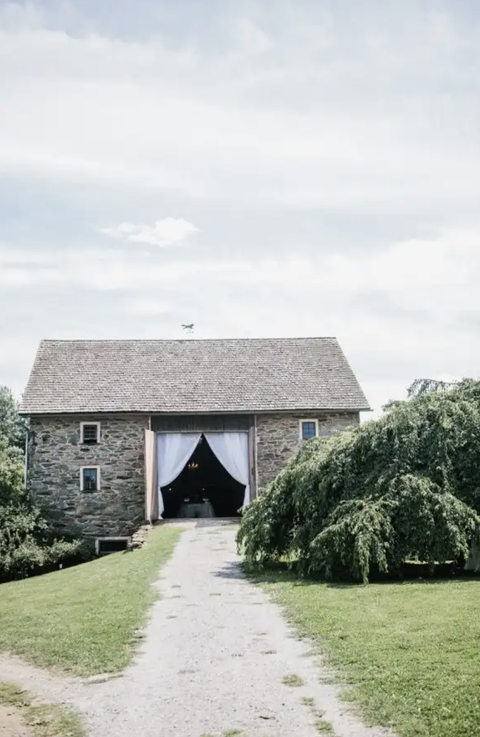 barn wedding venues sylvanside farm