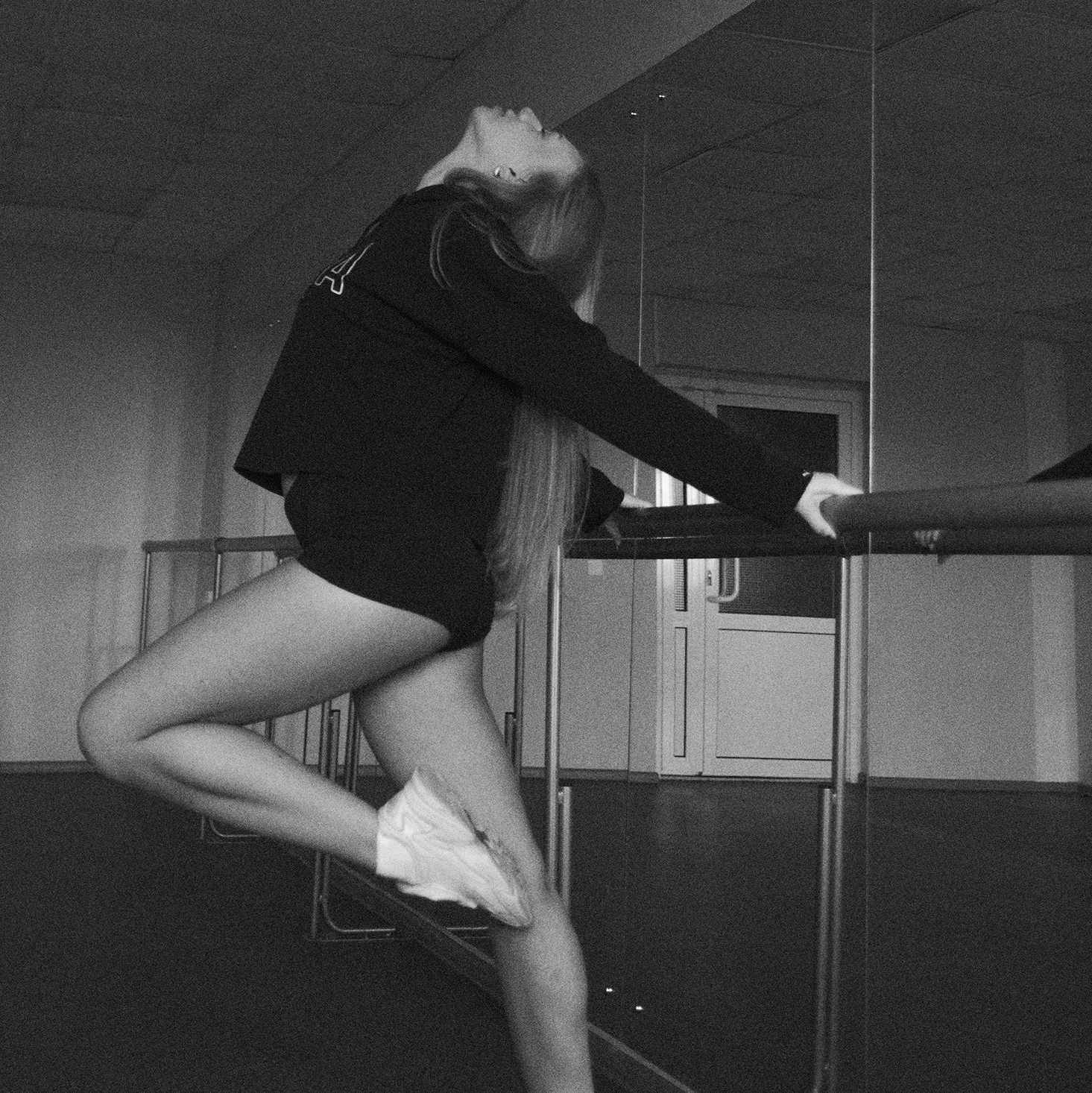 Everything You Ever Wanted to Know About Barre, According to Some (V Strong) Experts