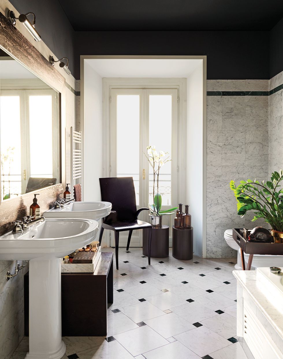 Black And White Bathrooms: Design Ideas, Decor And Accessories