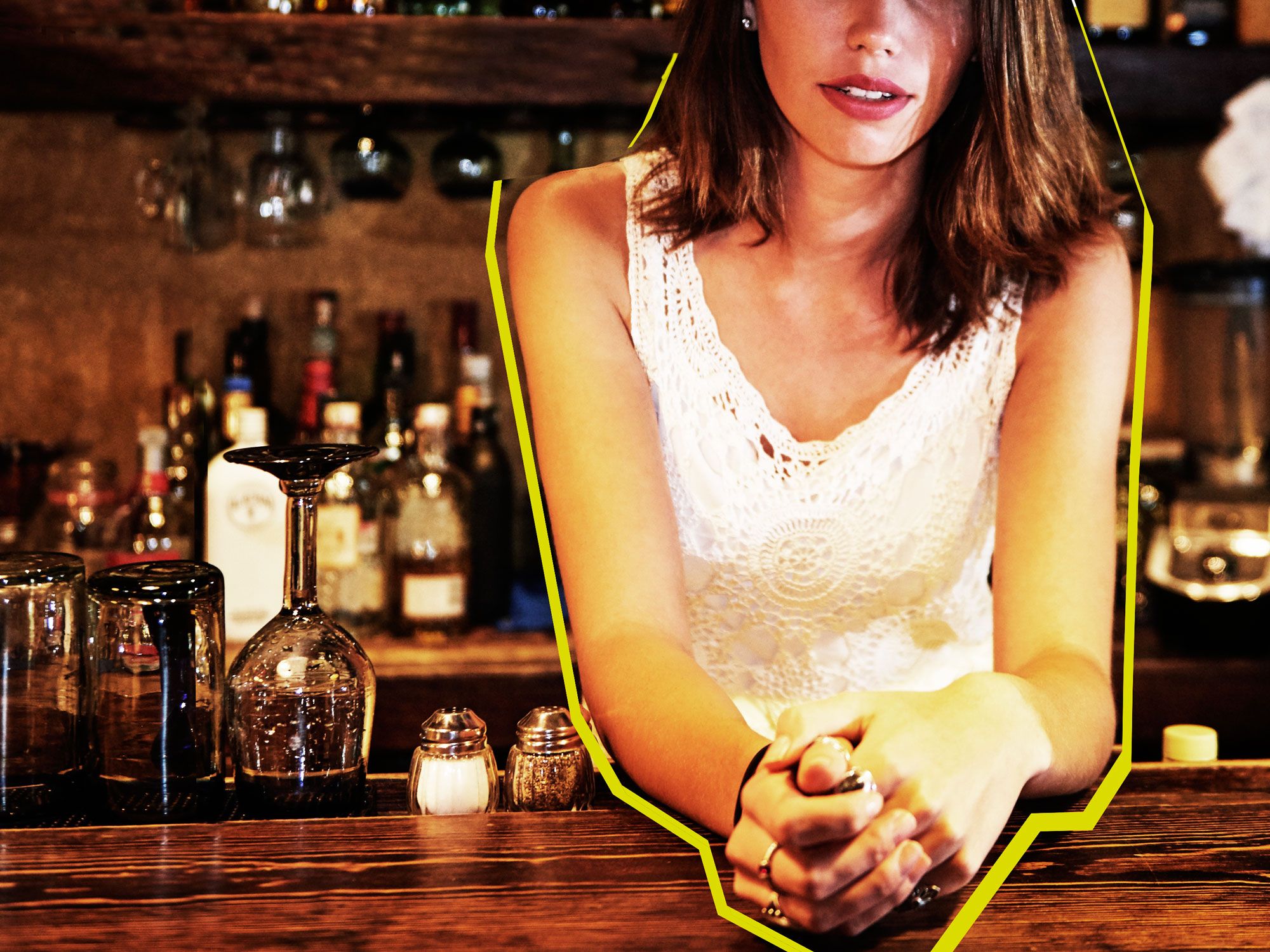 Female Bartenders Open Up About Being Sexually Harassed At Work picture