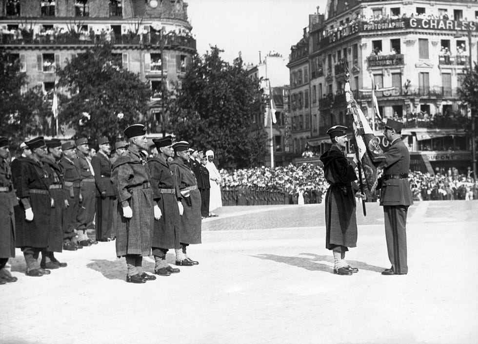 10 Vintage Bastille Day Photos To Celebrate The French National Holiday ...