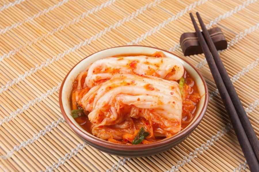 韓國的泡菜多了點長久醃製的味道，酸中帶辣，經過發酵而萌發出的獨特香氣，讓味道更具層次，配飯完全食慾大開！