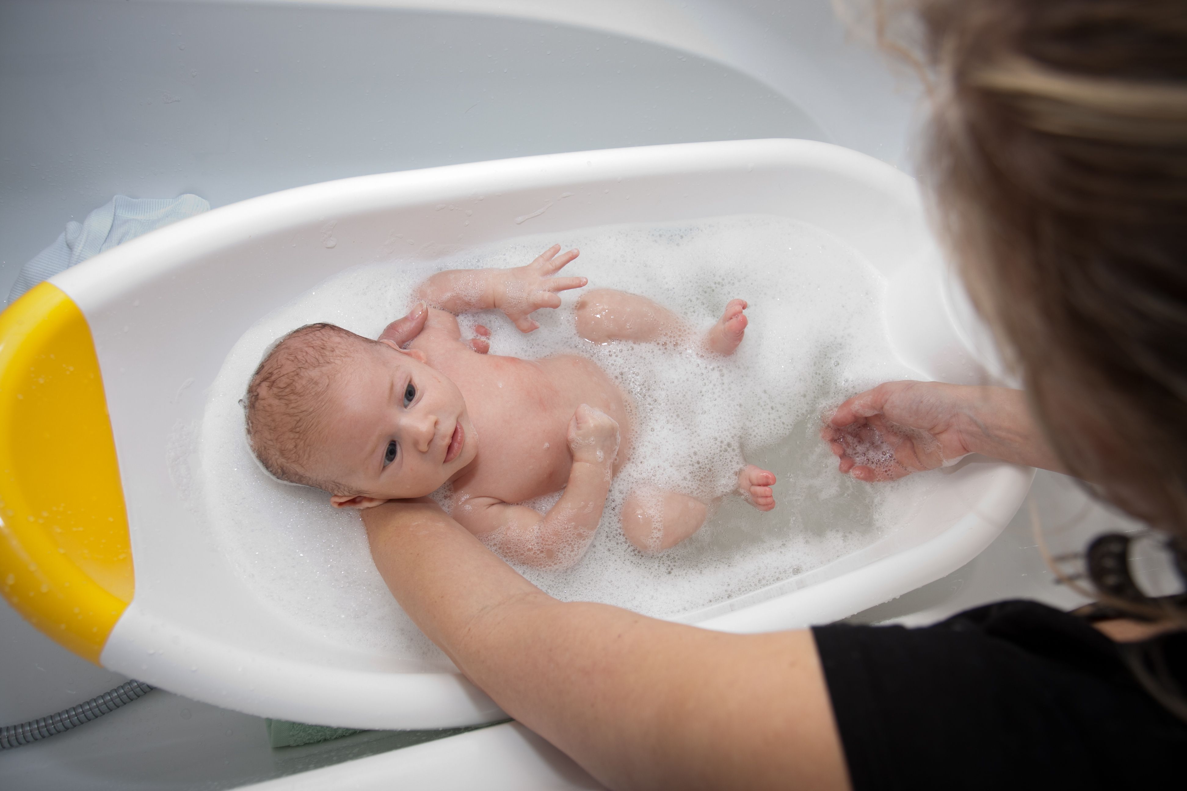 Los accesorios de baño imprescindibles para el bebé