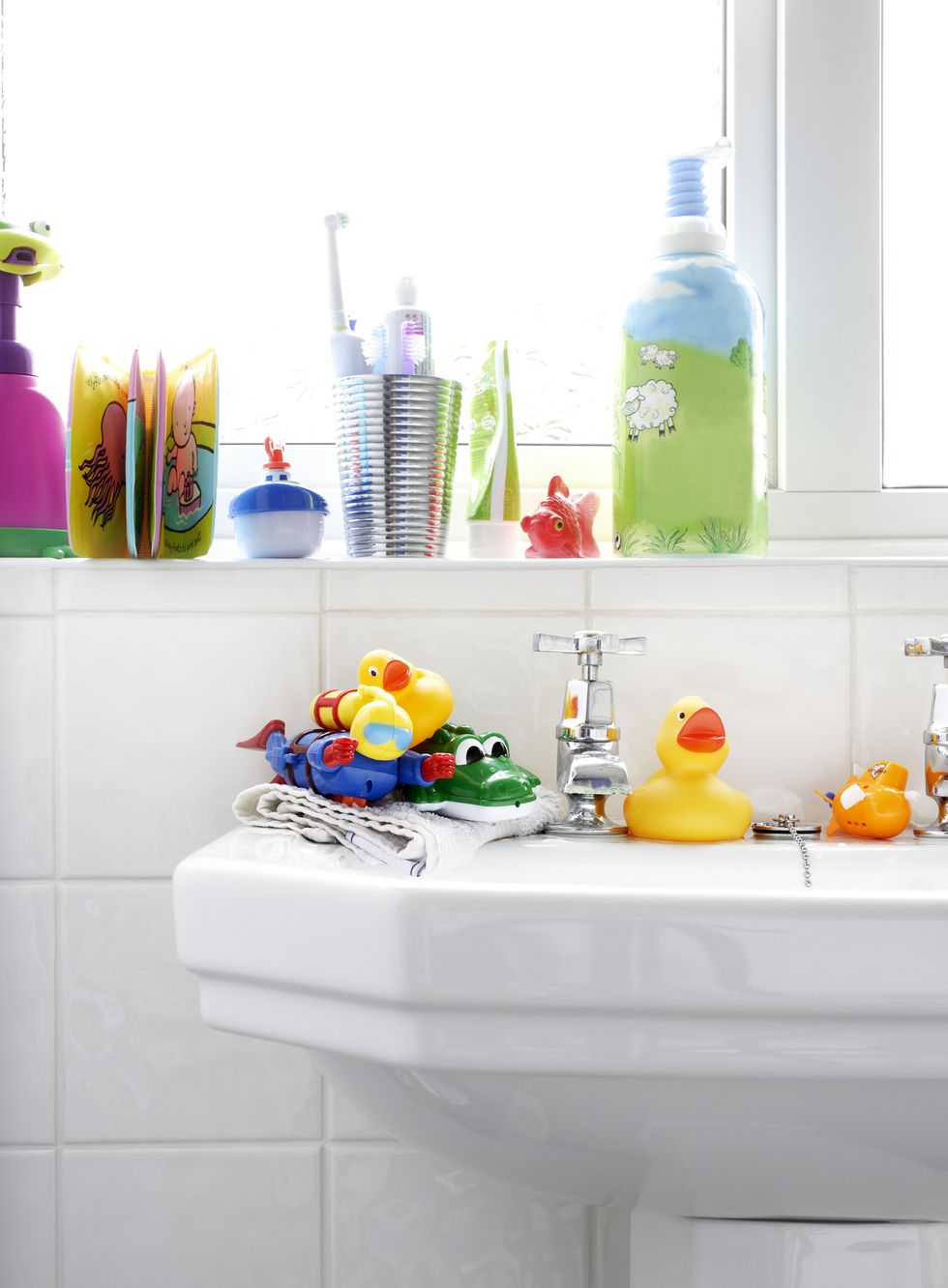 Bathroom Essentials to Wash More Often – Laundry Tips