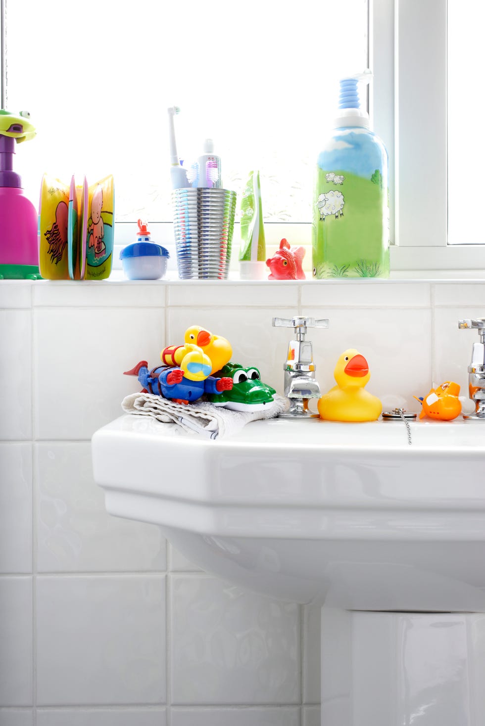 Bathroom Essentials to Wash More Often – Laundry Tips