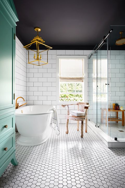 bathroom with painted ceiling