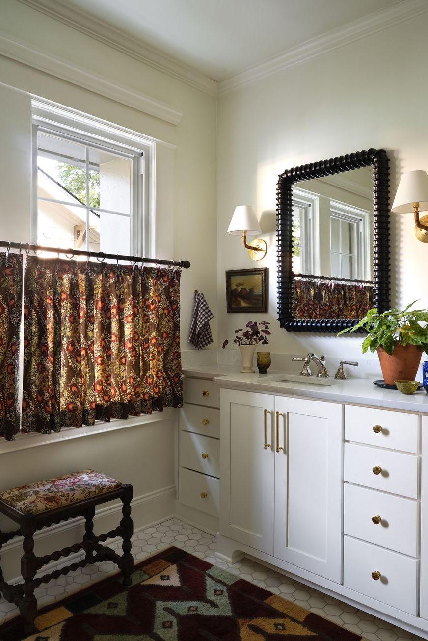 36 Bathroom Decorating Ideas on a Budget - Chic and Affordable