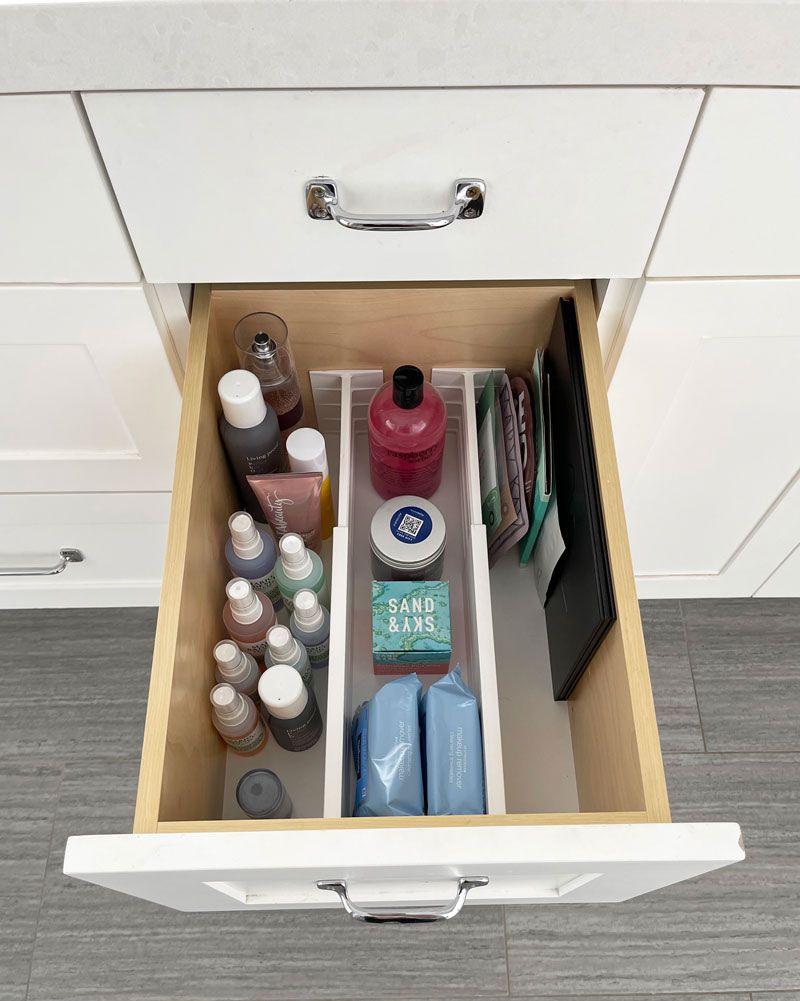 These 7 Bathroom Drawer Organizing Ideas Are the Easiest Way to