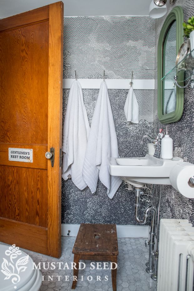 15 Clever Bathroom Organization Ideas for the Easiest Mornings