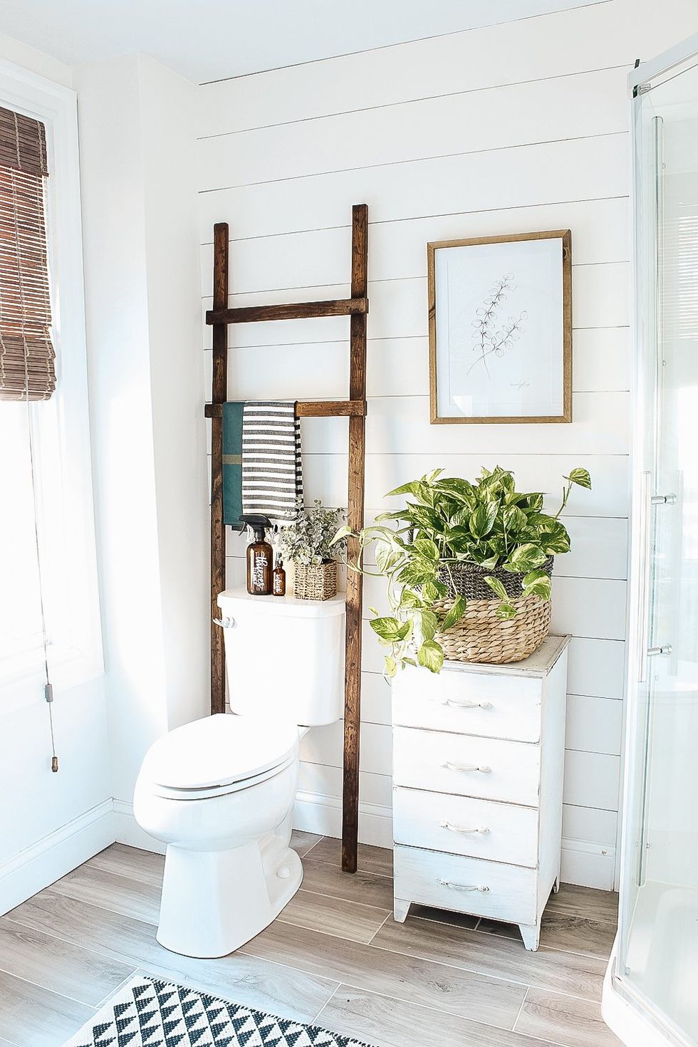 40 DIY Bathroom Shelf Ideas To Organize and Decor Bath Space