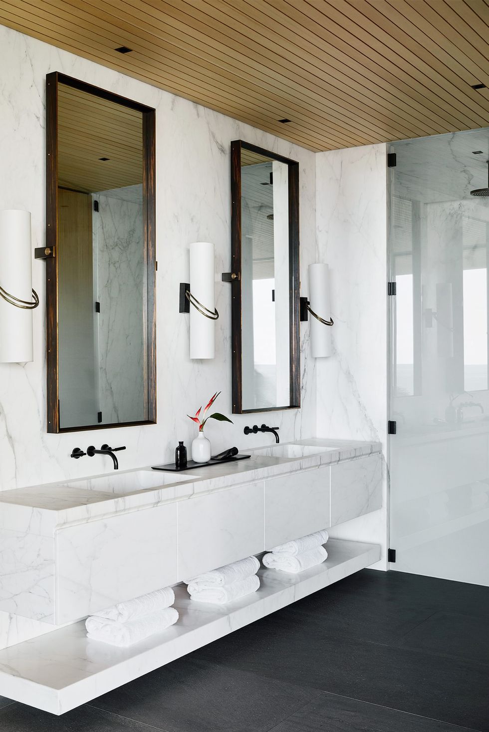 28 Stylish Bathroom Shelf Ideas - The Most Clever Bathroom Storage Solutions