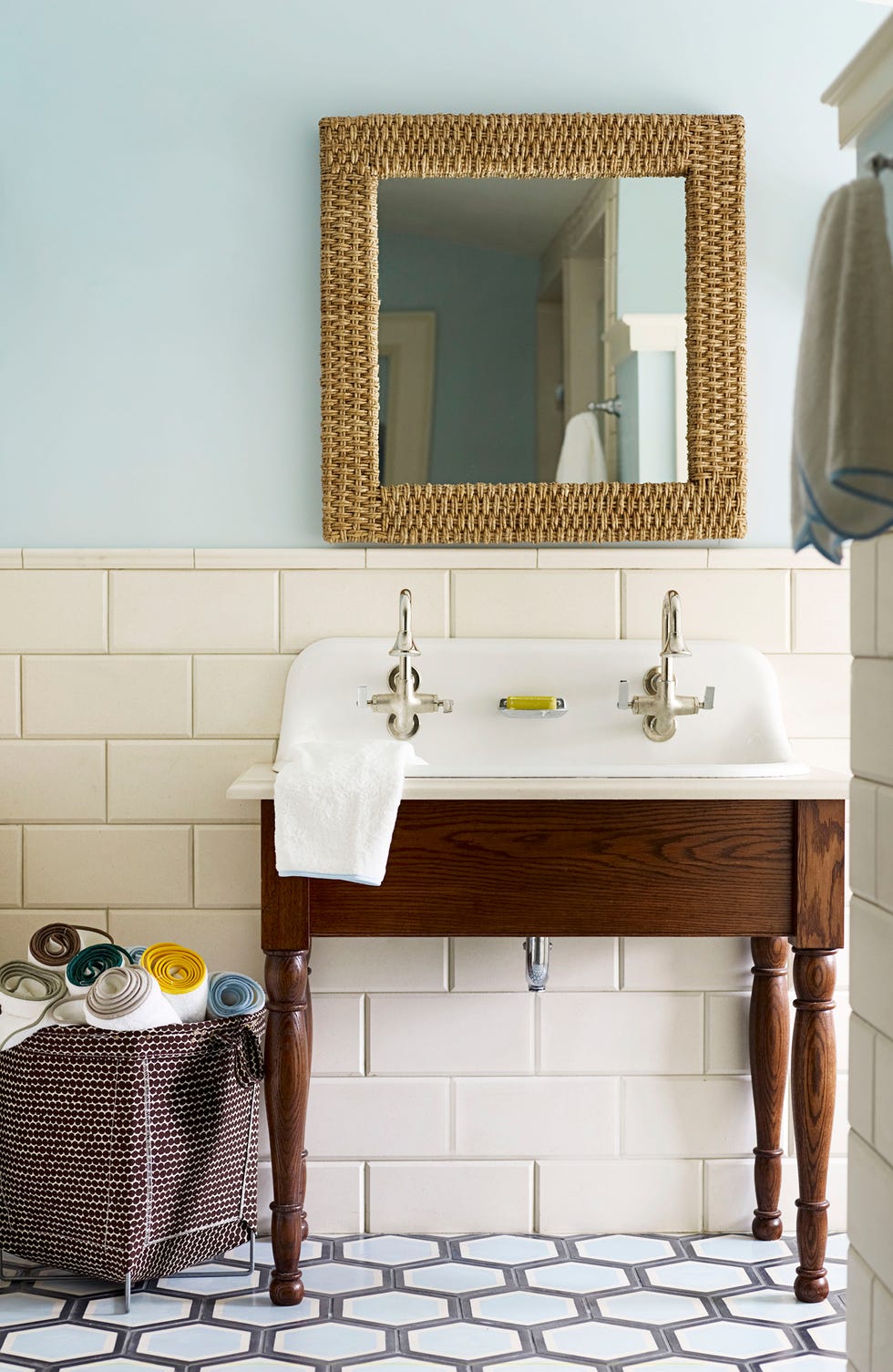 20 Bathroom Tile Ideas That Make a Major Design Statement