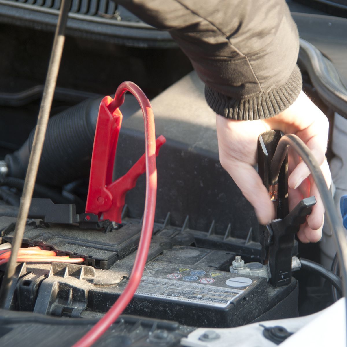 Car Emergency Start Power Supply 12v Battery Charging Backup Mobile Phone  Charging
