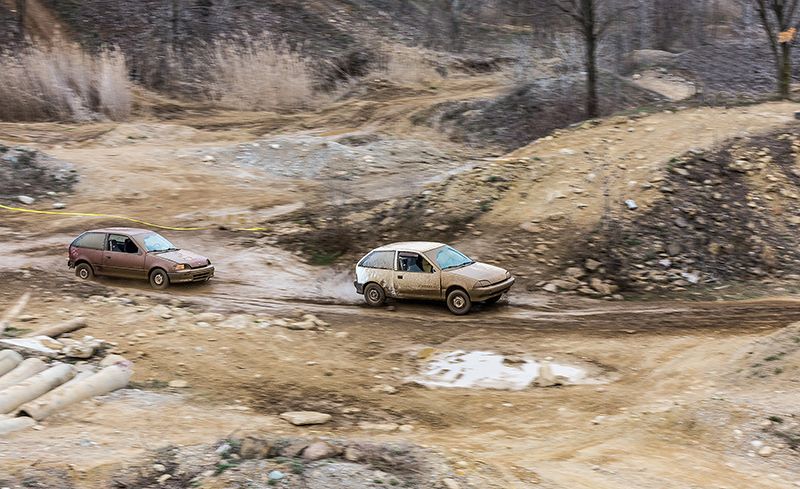 Vehicle, Off-roading, Regularity rally, Car, Geological phenomenon, Off-road vehicle, Dirt road, Geology, Recreation, Road, 