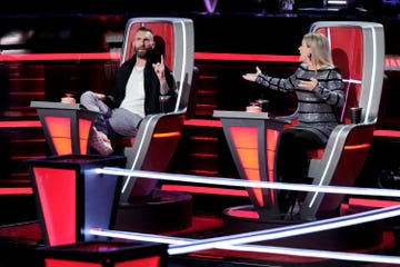 the voice adam levine kelly clarkson