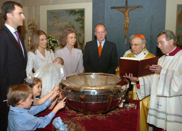 bautizo de la infanta leonor con sus padres y abuelos
