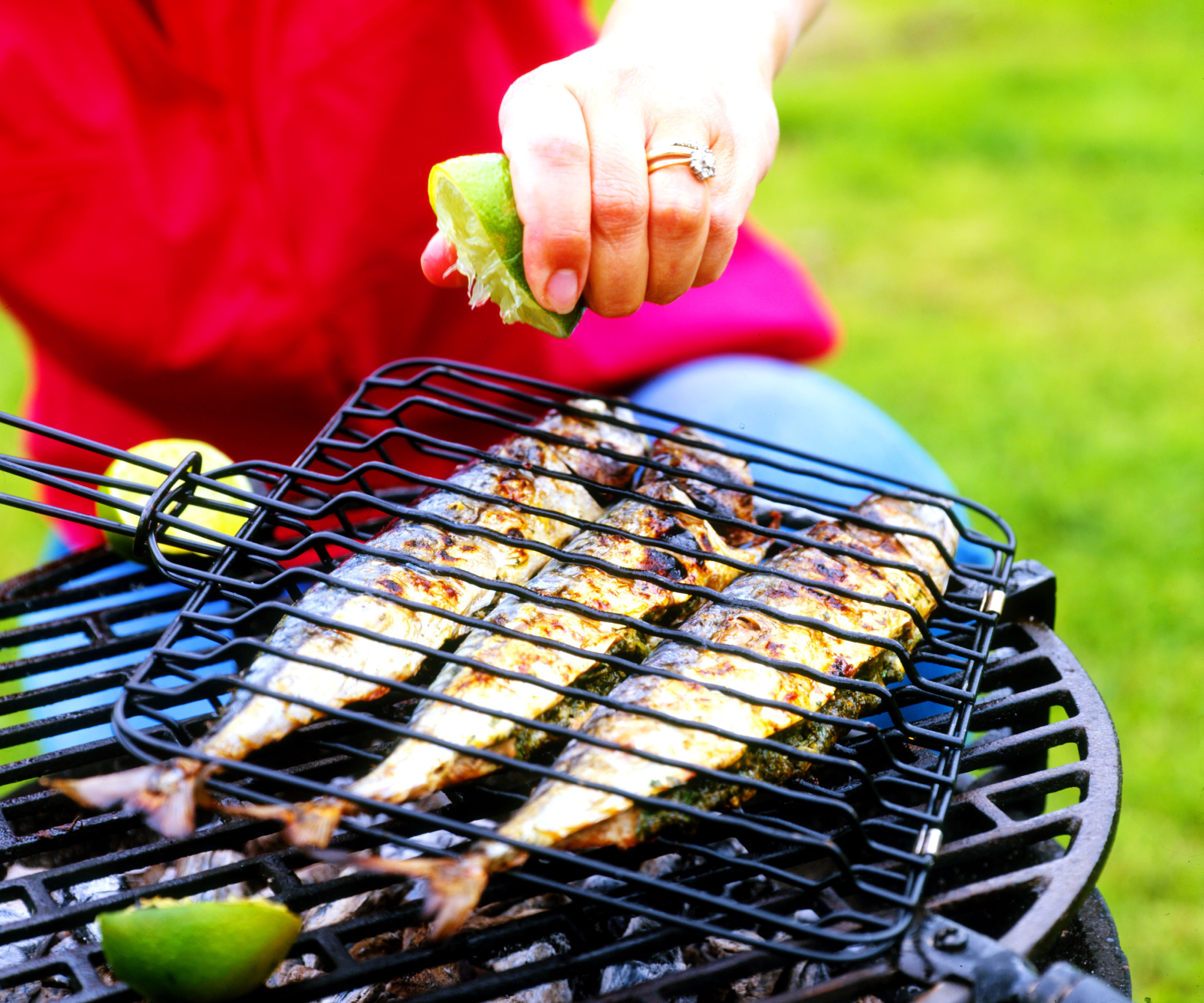 Delish\'s Guide To BBQ Cooking Times - How Long To BBQ Certain Foods